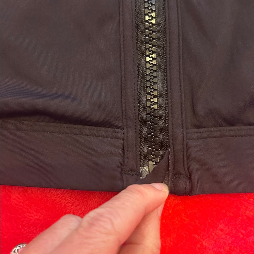 Athleta Black Sports Bra - Picture 7 of 16